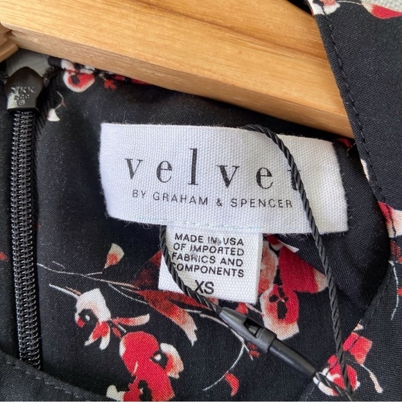 Velvet by Graham & Spencer Juliet printed dress black red long sleeves floral XS - Picture 4 of 16